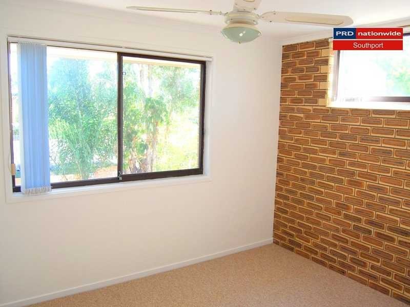 Unit 1/9 Proud, Labrador QLD 4215