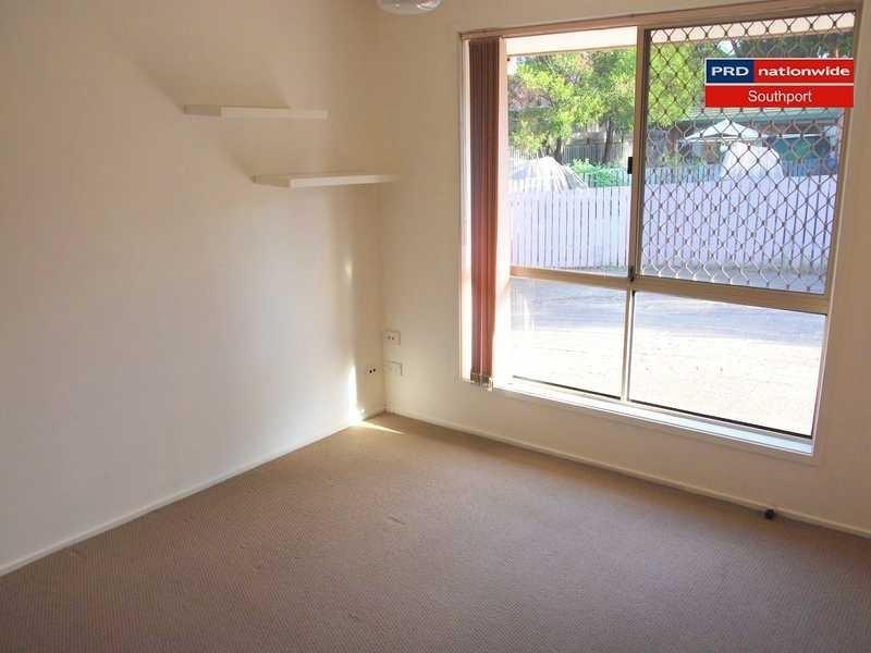 2/97 Corunna Cres, Ashmore QLD 4214