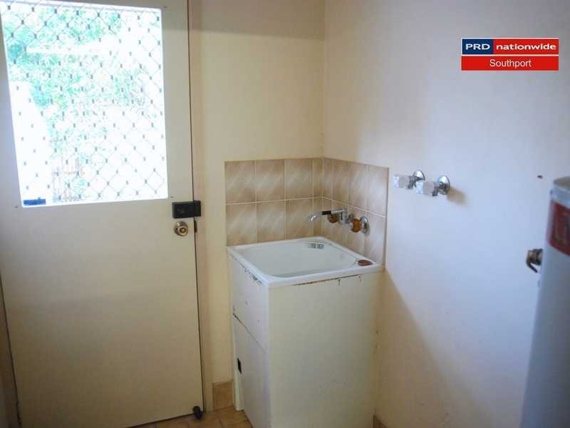 2/97 Corunna Cres, Ashmore QLD 4214