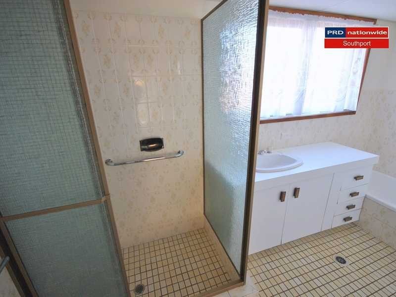 Unit 3/21 Thornton Street, Surfers Paradise QLD 4217