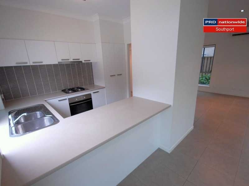 7/16-18 Geoff Wolter Drive West, Molendinar QLD 4214