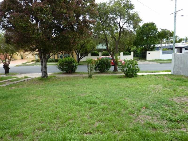 12 Brindisi Avenue, Surfers Paradise QLD 4217