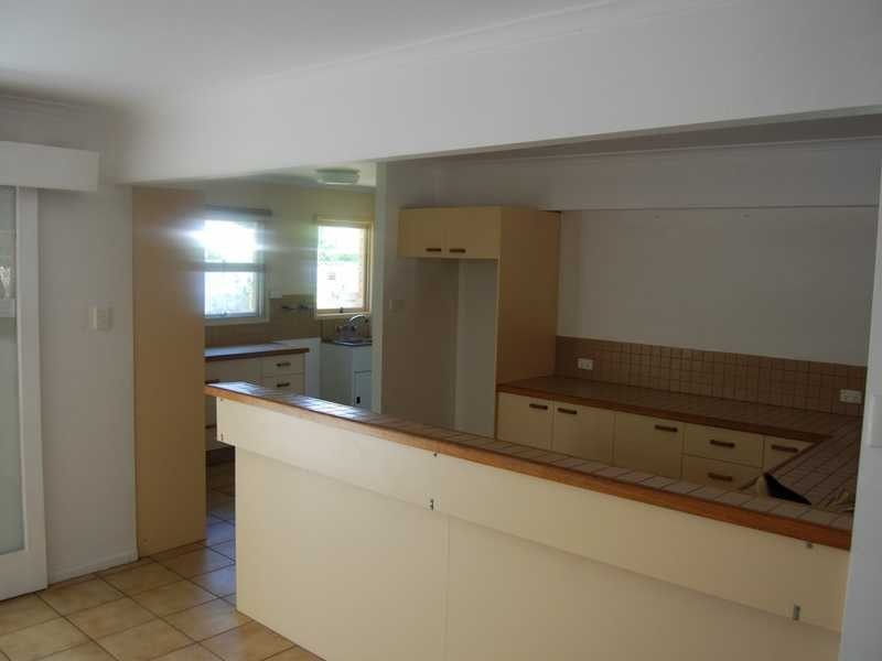 12 Brindisi Avenue, Surfers Paradise QLD 4217