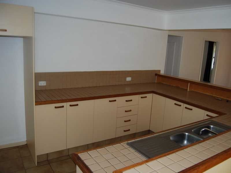 12 Brindisi Avenue, Surfers Paradise QLD 4217