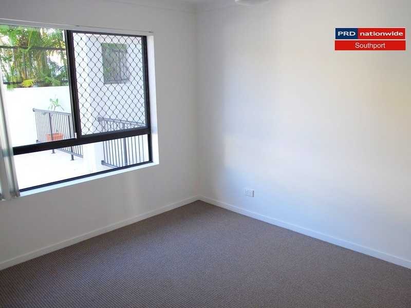 Unit 3/15-17 Lloyd Street, Southport QLD 4215