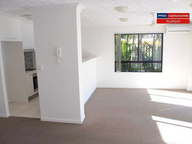 Unit 5/15-17 Lloyd Street, Southport QLD 4215