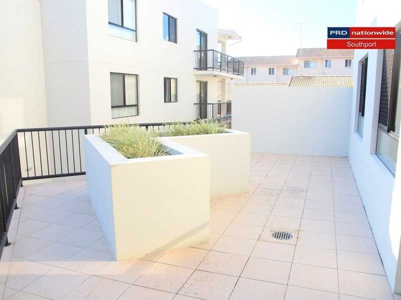 Unit 5/15-17 Lloyd Street, Southport QLD 4215