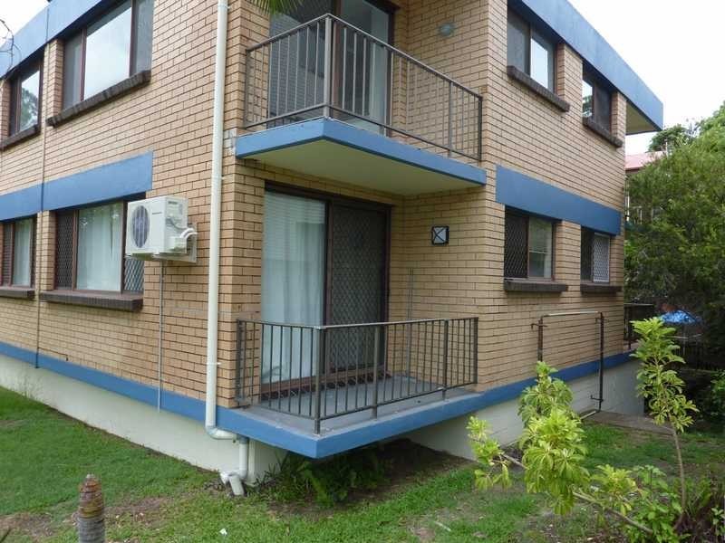 4/16 Andrews Street, Southport QLD 4215