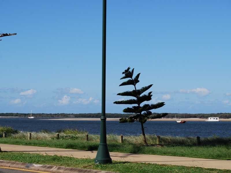 2 / 37 Back Street, Biggera Waters QLD 4216