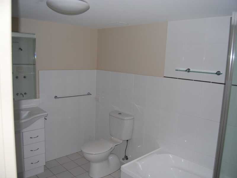 6 / 64-66 Queen Street, Southport QLD 4215