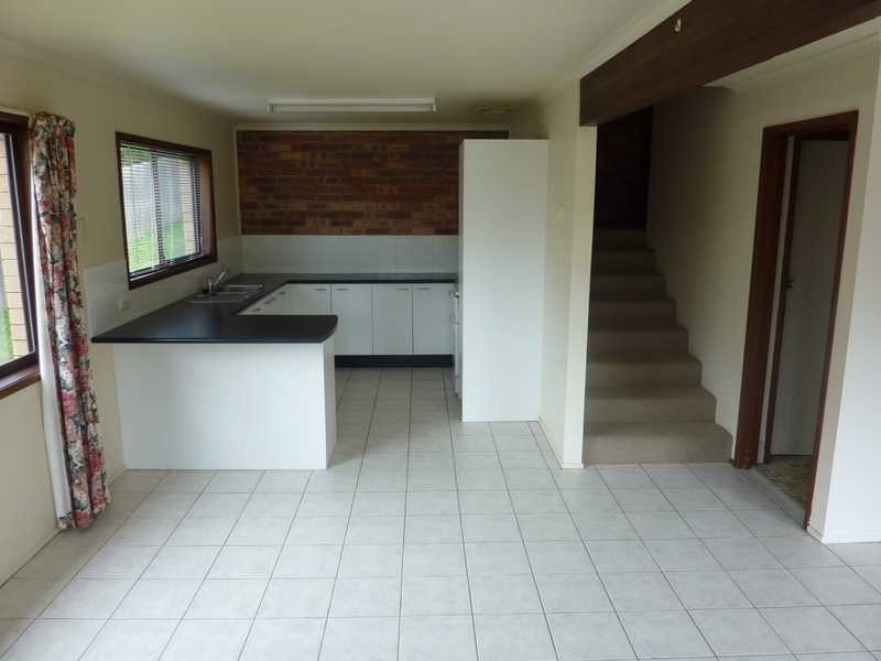 2 / 13 Caroline Avenue, Southport QLD 4215