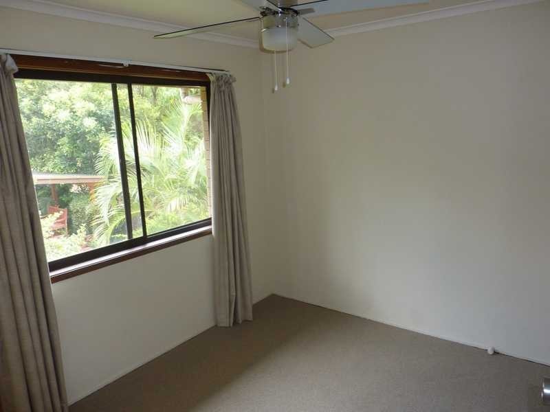 2 / 13 Caroline Avenue, Southport QLD 4215