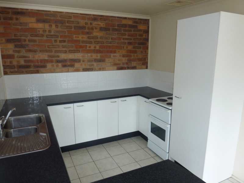2 / 13 Caroline Avenue, Southport QLD 4215
