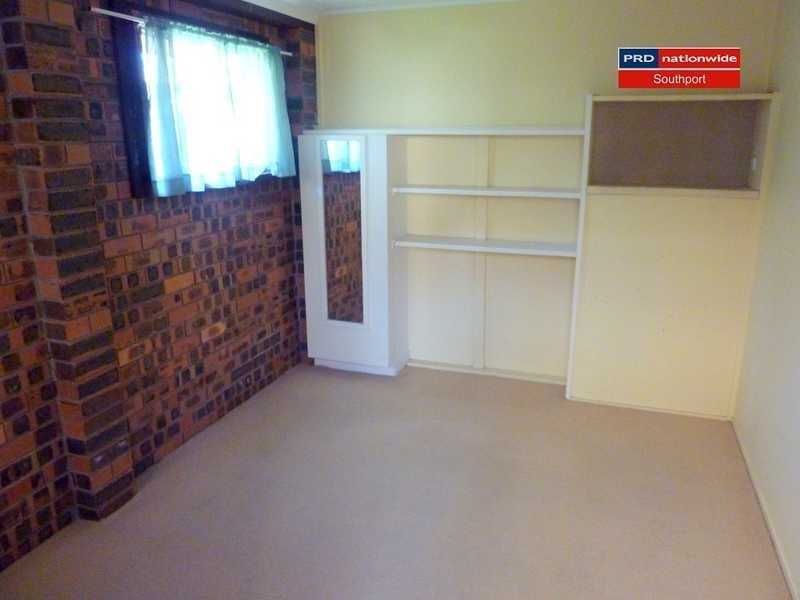 2/16 Royal Palm Court, Southport QLD 4215