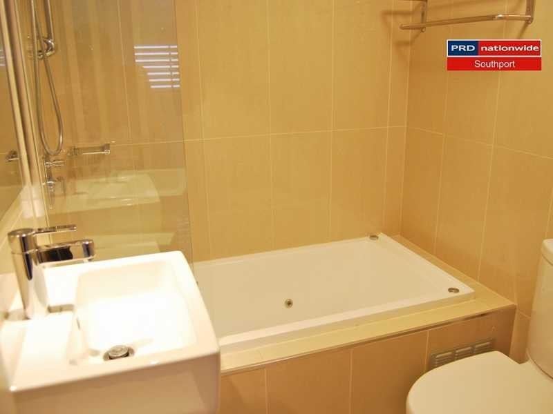 Unit 15/508 Marine Parade, Biggera Waters QLD 4216