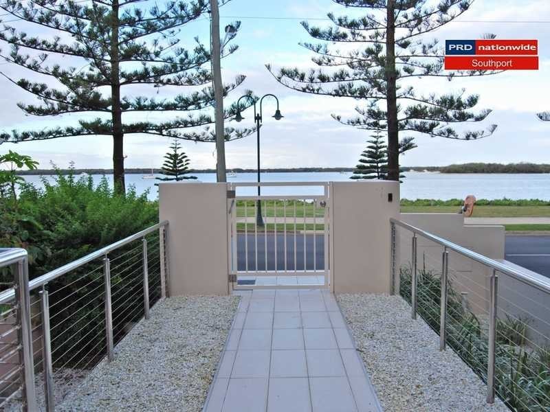 Unit 15/508 Marine Parade, Biggera Waters QLD 4216
