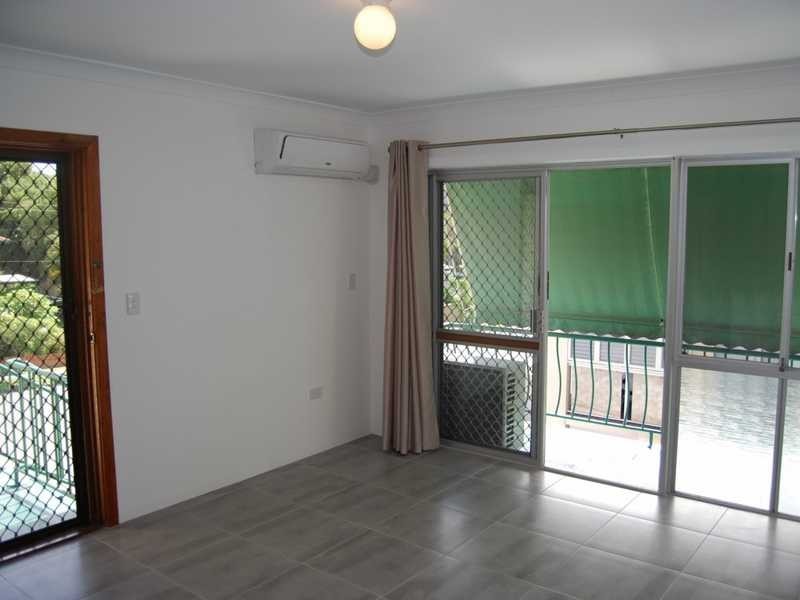 Unit 5/25 Lenneberg Street, Southport QLD 4215