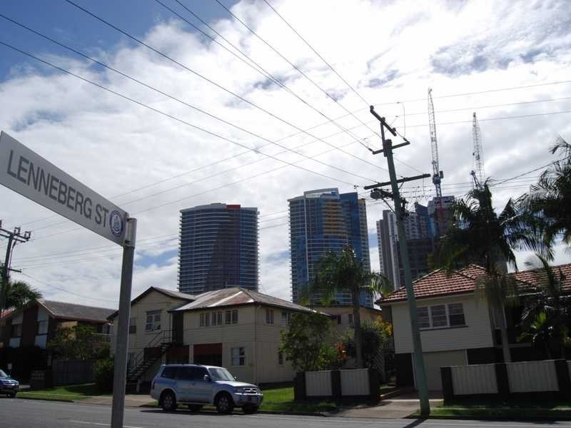 Unit 5/25 Lenneberg Street, Southport QLD 4215