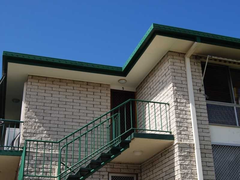 Unit 5/25 Lenneberg Street, Southport QLD 4215