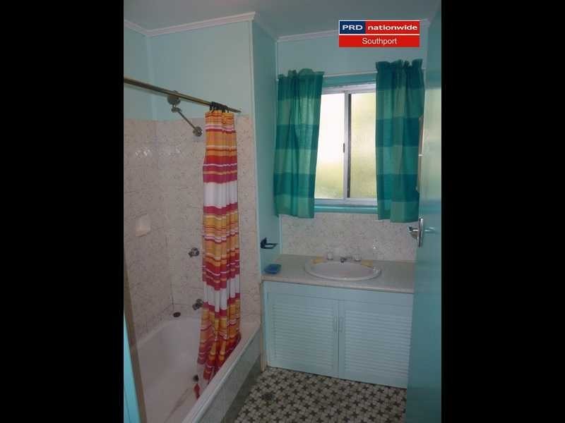 Unit 3/19 Little Norman Street, Southport QLD 4215