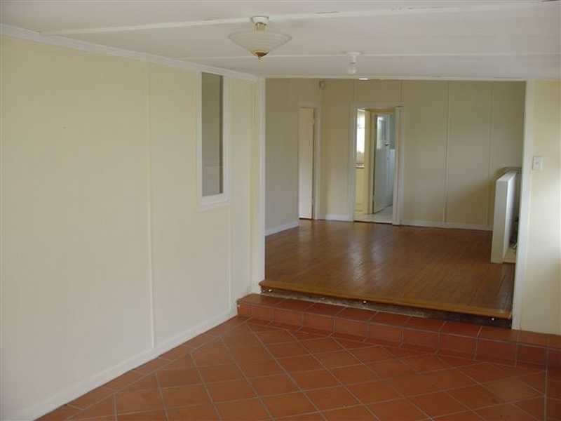 19 Beatty Street, Southport QLD 4215