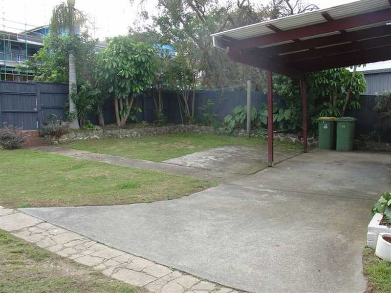 19 Beatty Street, Southport QLD 4215