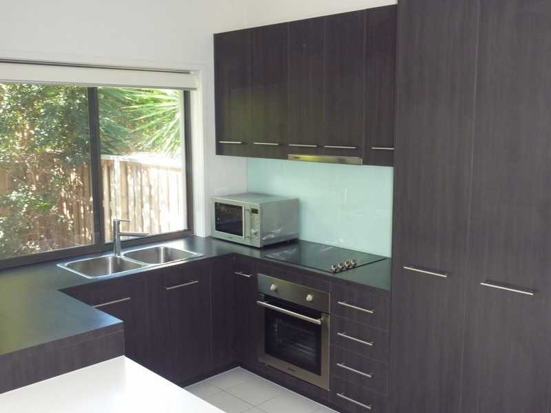 3/75 Benowa Road, Southport QLD 4215