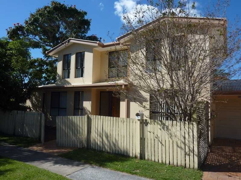 1/45 Parker Street, Labrador QLD 4215