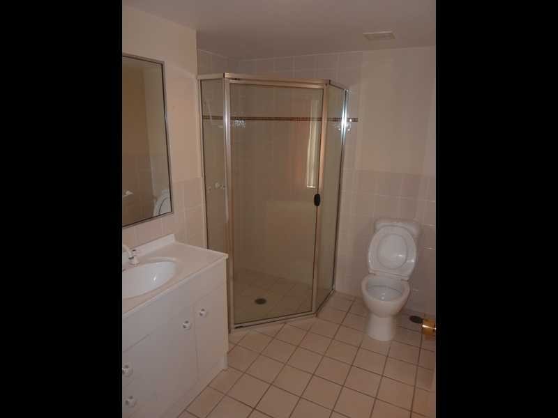 1/45 Parker Street, Labrador QLD 4215