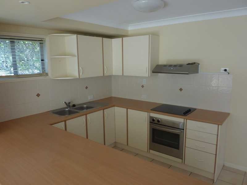 1/45 Parker Street, Labrador QLD 4215