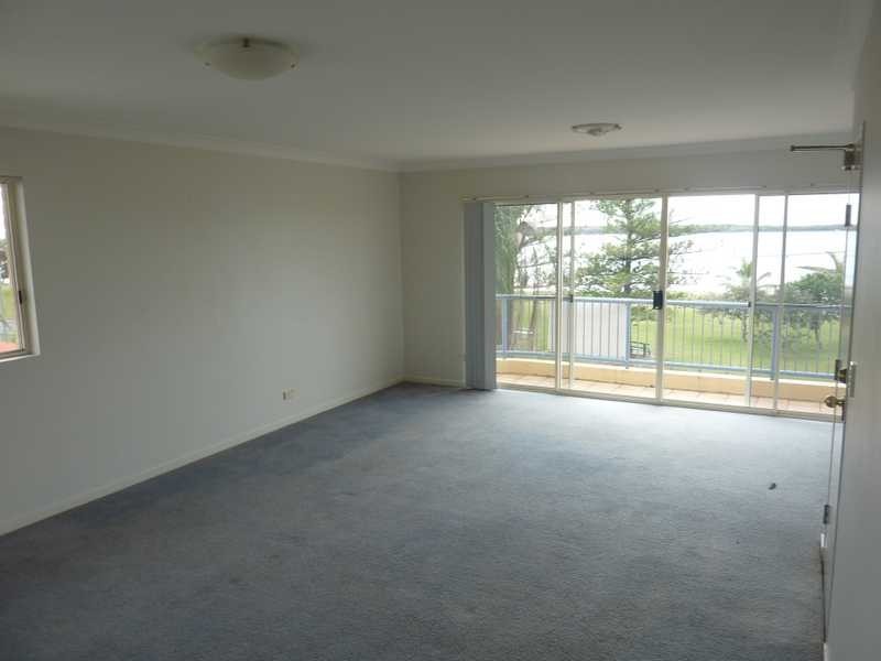 6/14 Oatland Drive, Biggera Waters QLD 4216