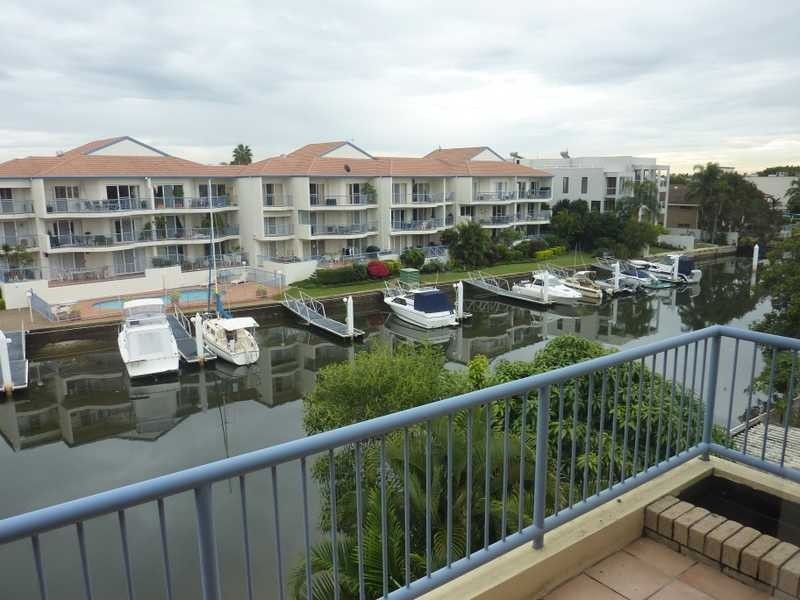6/14 Oatland Drive, Biggera Waters QLD 4216