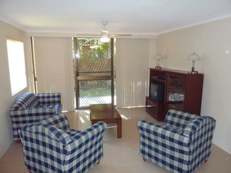 8/164 High Street, Southport QLD 4215