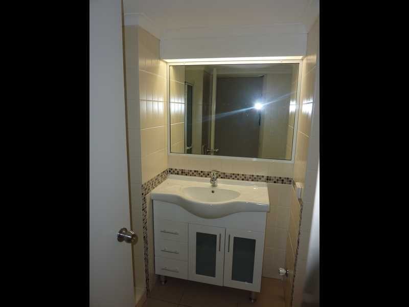 8/164 High Street, Southport QLD 4215