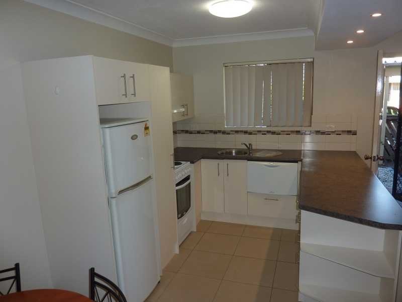 8/164 High Street, Southport QLD 4215