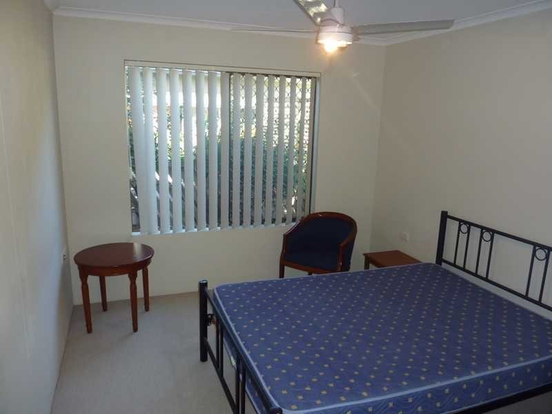 8/164 High Street, Southport QLD 4215