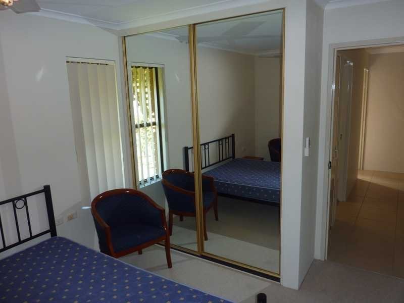 8/164 High Street, Southport QLD 4215