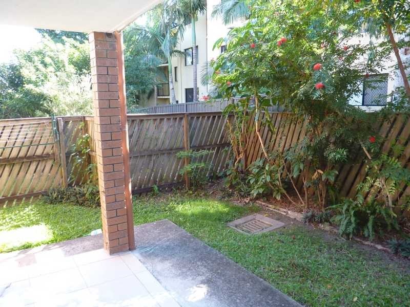 8/164 High Street, Southport QLD 4215
