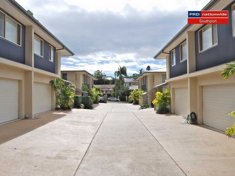 2/4-6 Locke Street, Southport QLD 4215
