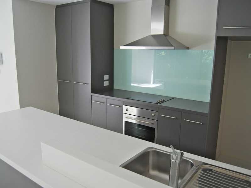 Unit 8/75 Benowa Road, Southport QLD 4215