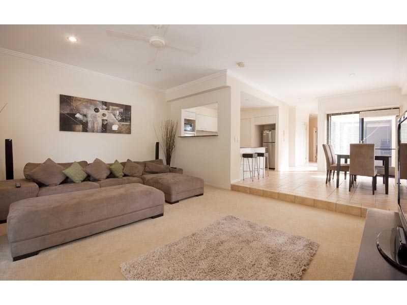 2/14 Vespa Crescent, Surfers Paradise QLD 4217