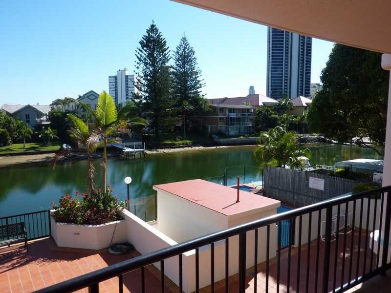 7/12 Paradise Island, Surfers Paradise QLD 4217