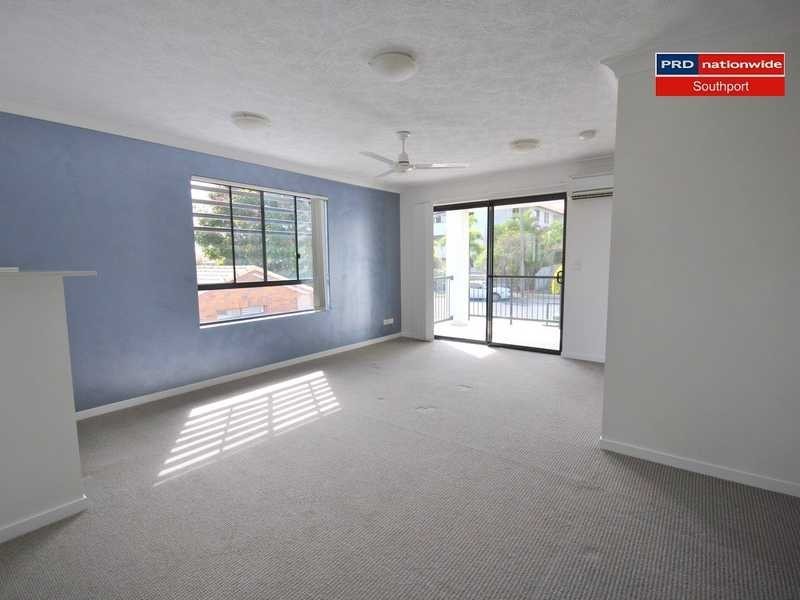 Unit 8/15-17 Lloyd Street, Southport QLD 4215