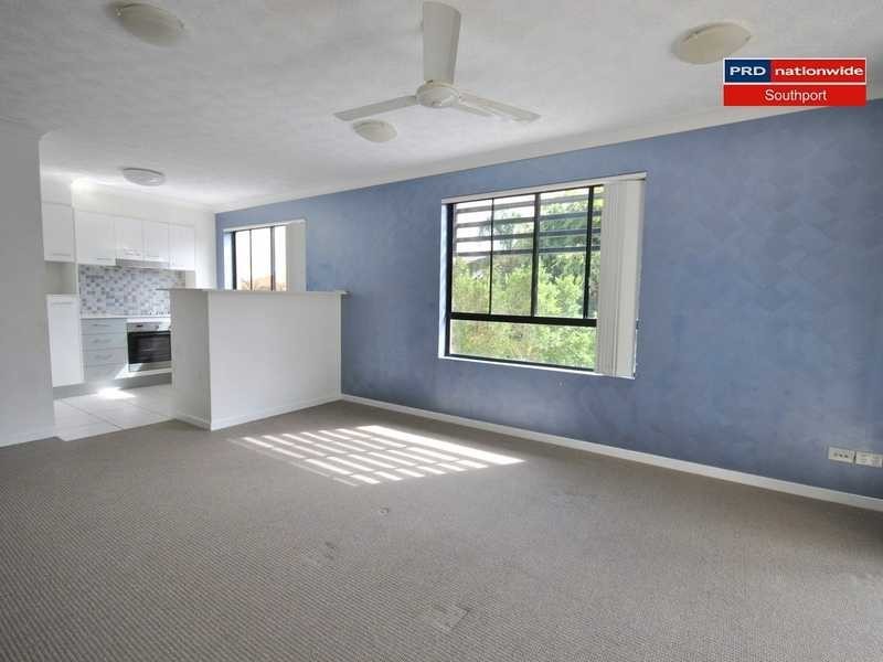 Unit 8/15-17 Lloyd Street, Southport QLD 4215