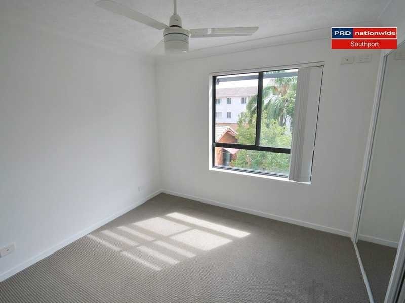 Unit 8/15-17 Lloyd Street, Southport QLD 4215