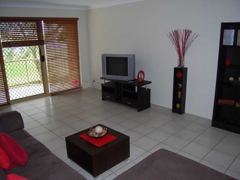8/35 Huth Street, Labrador QLD 4215