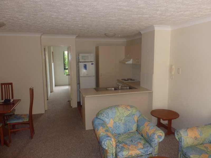 21/ 217 Scarborough Street, Southport QLD 4215