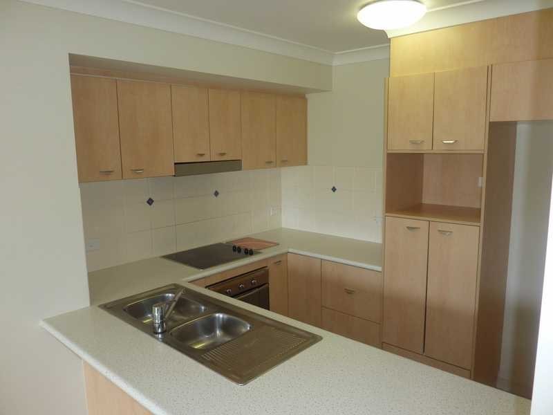 323/292 Marine Parade, Labrador QLD 4215