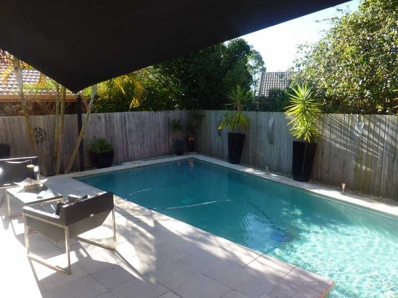 Unit 1/31 Runaway Bay Ave, Runaway Bay QLD 4216