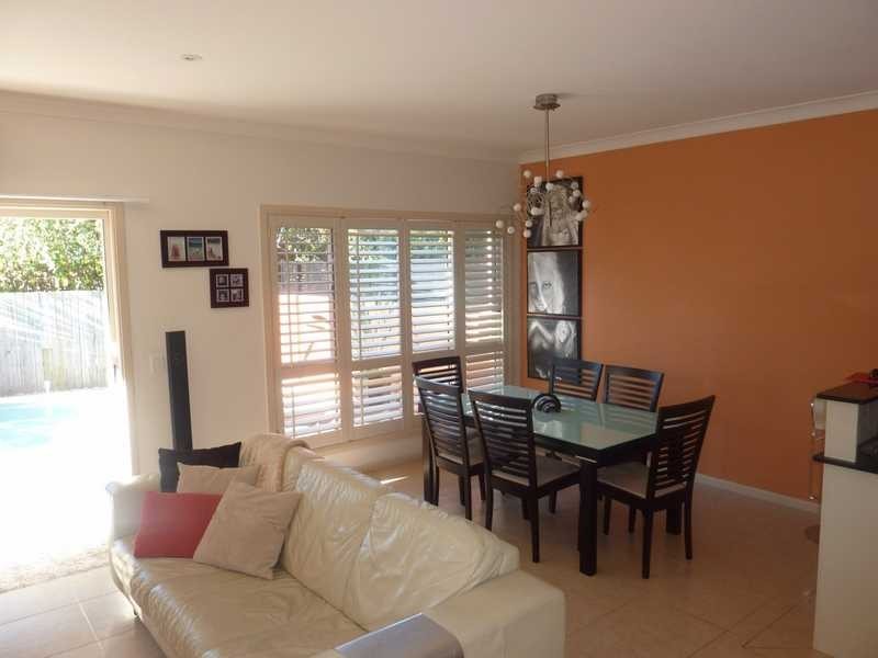 Unit 1/31 Runaway Bay Ave, Runaway Bay QLD 4216